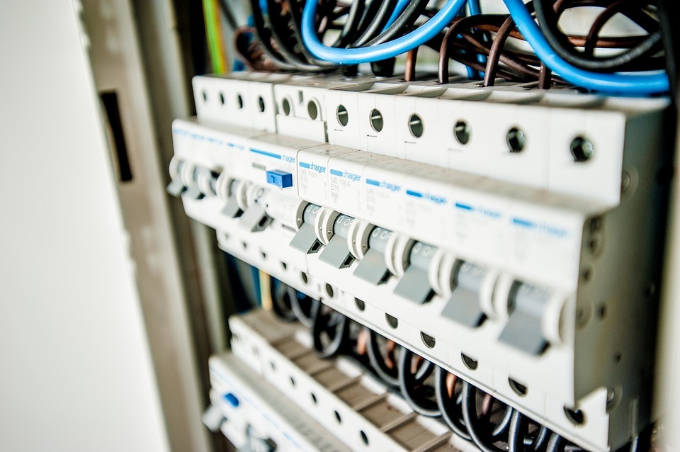 Important Points to Note Before Making a Switch to A New Electricity Retailer