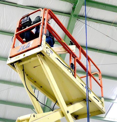 Scissors Lifts & Why They Are Sometimes Seen at Loading & Unloading Bays