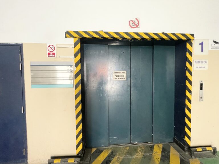 35 Tampines Street 92 with cargo lift access for rent